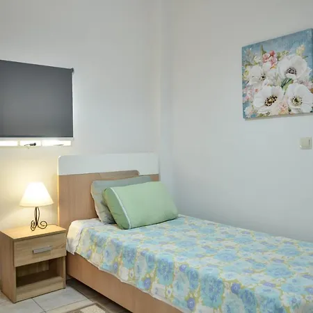 Blooming Apartamento Calamata